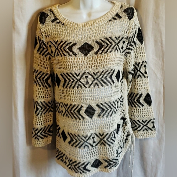 Ruby Rd. Cream, Black, and Gold Metallic Pointelle Knit Sweater - NWT - Picture 2 of 14